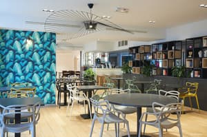 thumbnail: Restaurant