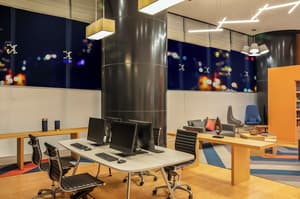 thumbnail: Business center