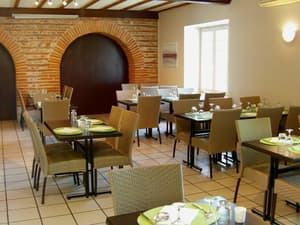 thumbnail: Restaurant
