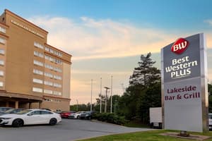 Best Western Plus Chocolate Lake Hotel
