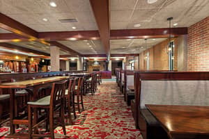 thumbnail: Bar (on property)