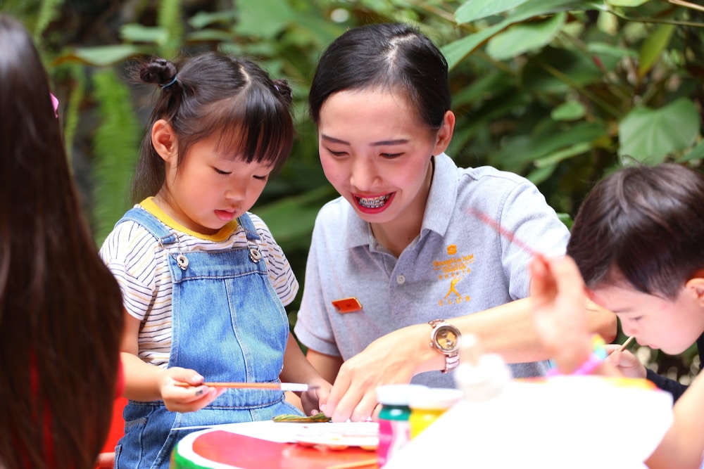 Children's play area - outdoor