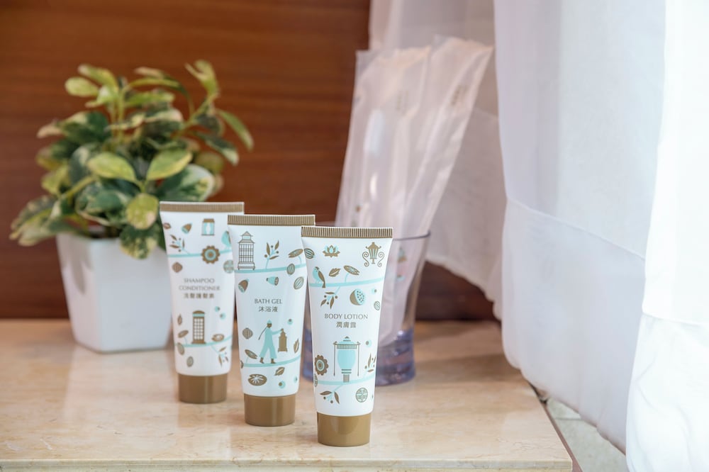 Bathroom amenities