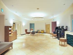 thumbnail: Reception