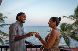 thumbnail: Couples dining