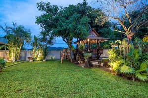 thumbnail: Property grounds