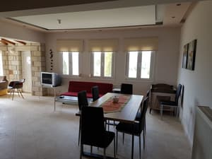 thumbnail: In-room dining
