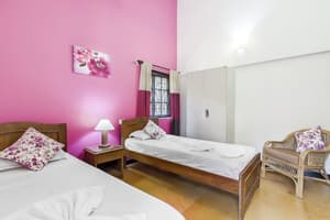 thumbnail: Interior