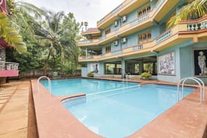 thumbnail: Outdoor pool