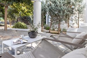 thumbnail: Terrace/patio