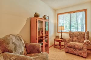 thumbnail: Interior