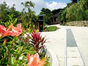 thumbnail: Exterior