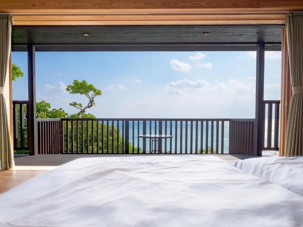 Beach/ocean view