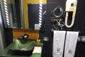 thumbnail: Bathroom