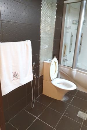 thumbnail: Bathroom