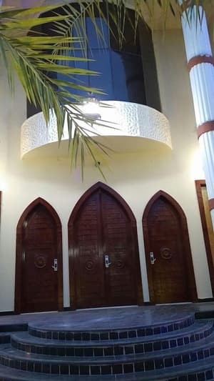 thumbnail: Property entrance
