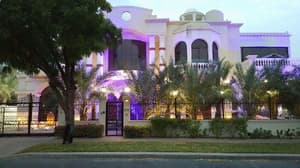 thumbnail: Front of property