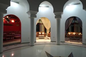 thumbnail: Interior