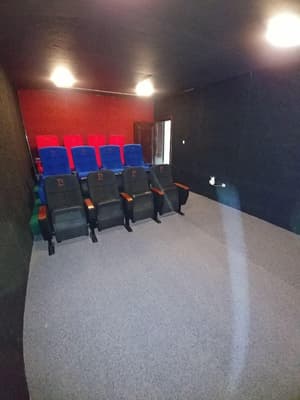 thumbnail: Theater show