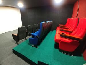 thumbnail: Theater show