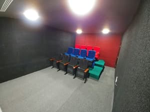 thumbnail: Theater show