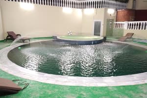 thumbnail: Outdoor pool