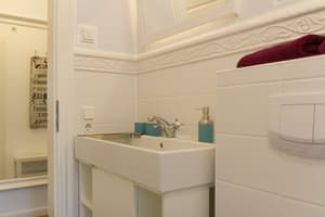 thumbnail: Bathroom sink