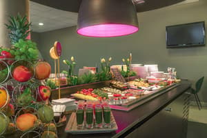 thumbnail: Breakfast area
