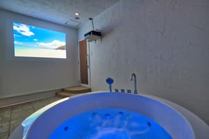 thumbnail: Jetted tub