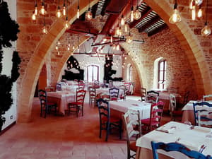 thumbnail: Restaurant