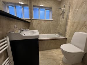 thumbnail: Shared bathroom