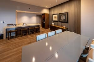 thumbnail: Bar (on property)