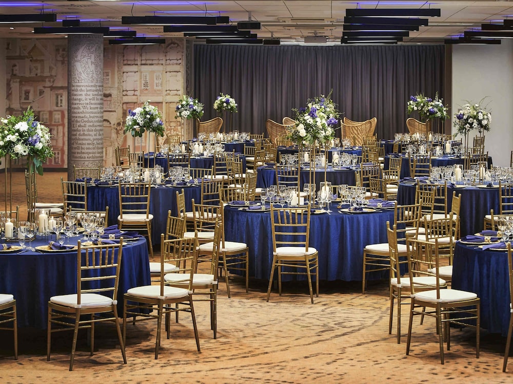 Indoor wedding