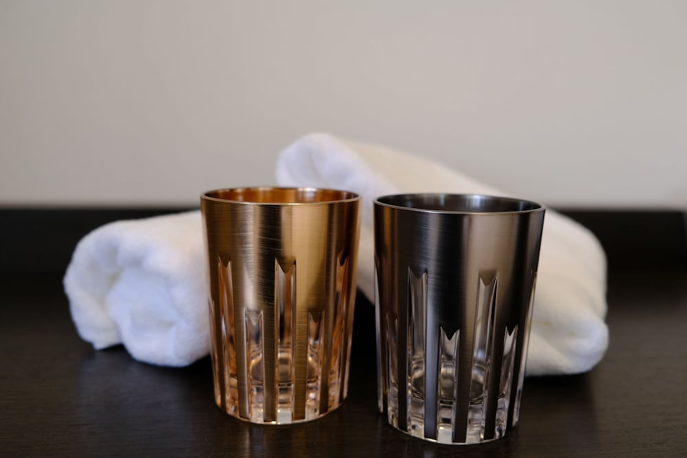 Bathroom amenities