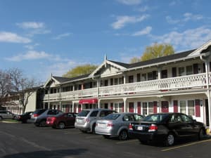 Chalet Motel Mequon