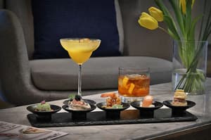 thumbnail: Bar (on property)