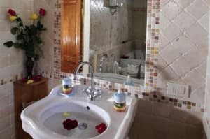 thumbnail: Bathroom sink