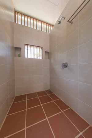 thumbnail: Bathroom shower