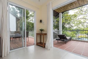 thumbnail: Balcony