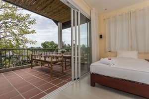 thumbnail: Balcony