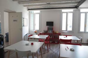 thumbnail: Breakfast area