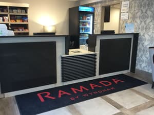 thumbnail: Reception
