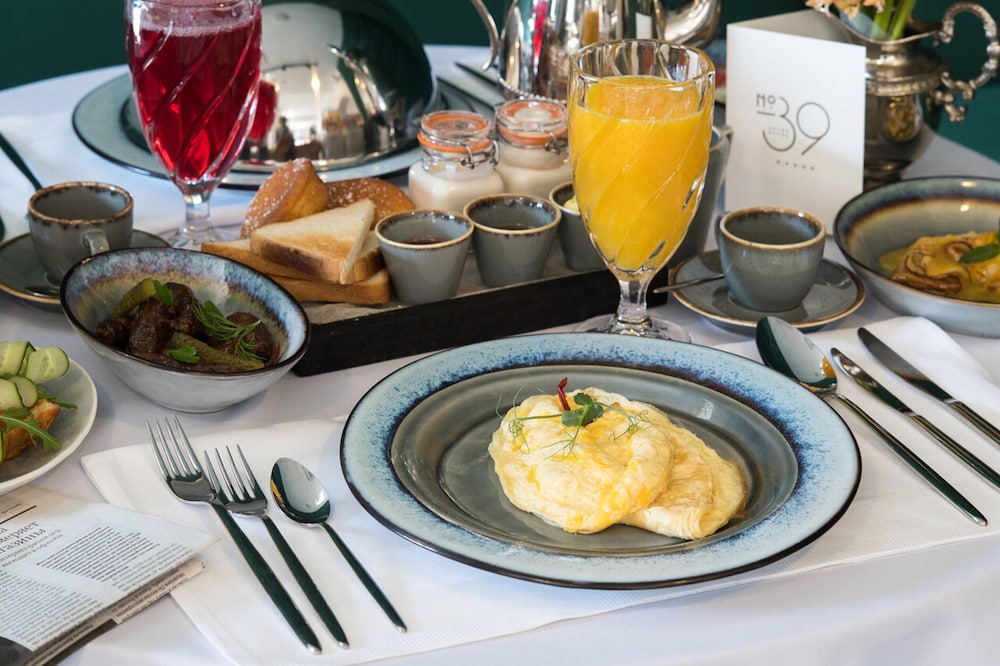 Breakfast meal