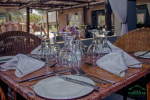 thumbnail: Outdoor dining