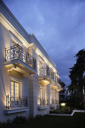 thumbnail: Exterior