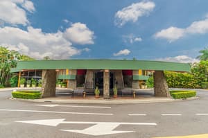 thumbnail: Front of property