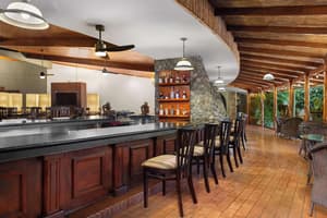 thumbnail: Bar (on property)