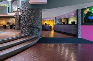 thumbnail: Reception