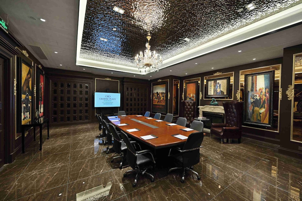 Executive lounge