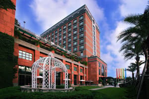 thumbnail: Exterior